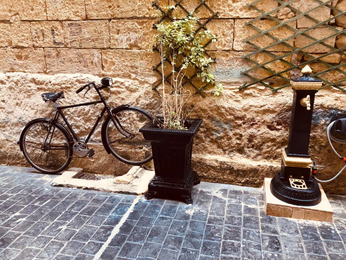דירות ואלטה 10 La Ruelle מראה חיצוני תמונה